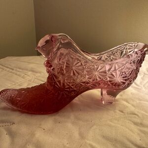 Vintage Fenton Pink Cat /Lady Head Slipper Glass Shoe Figurine